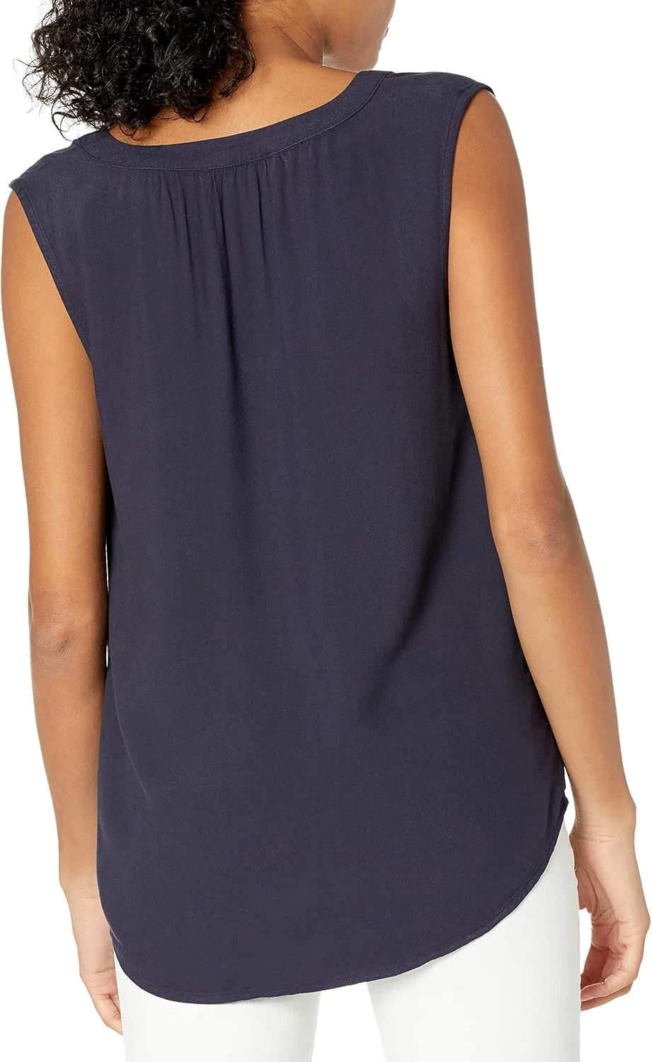 Amazon Essentials Women's Sleeveless Woven Shirt
