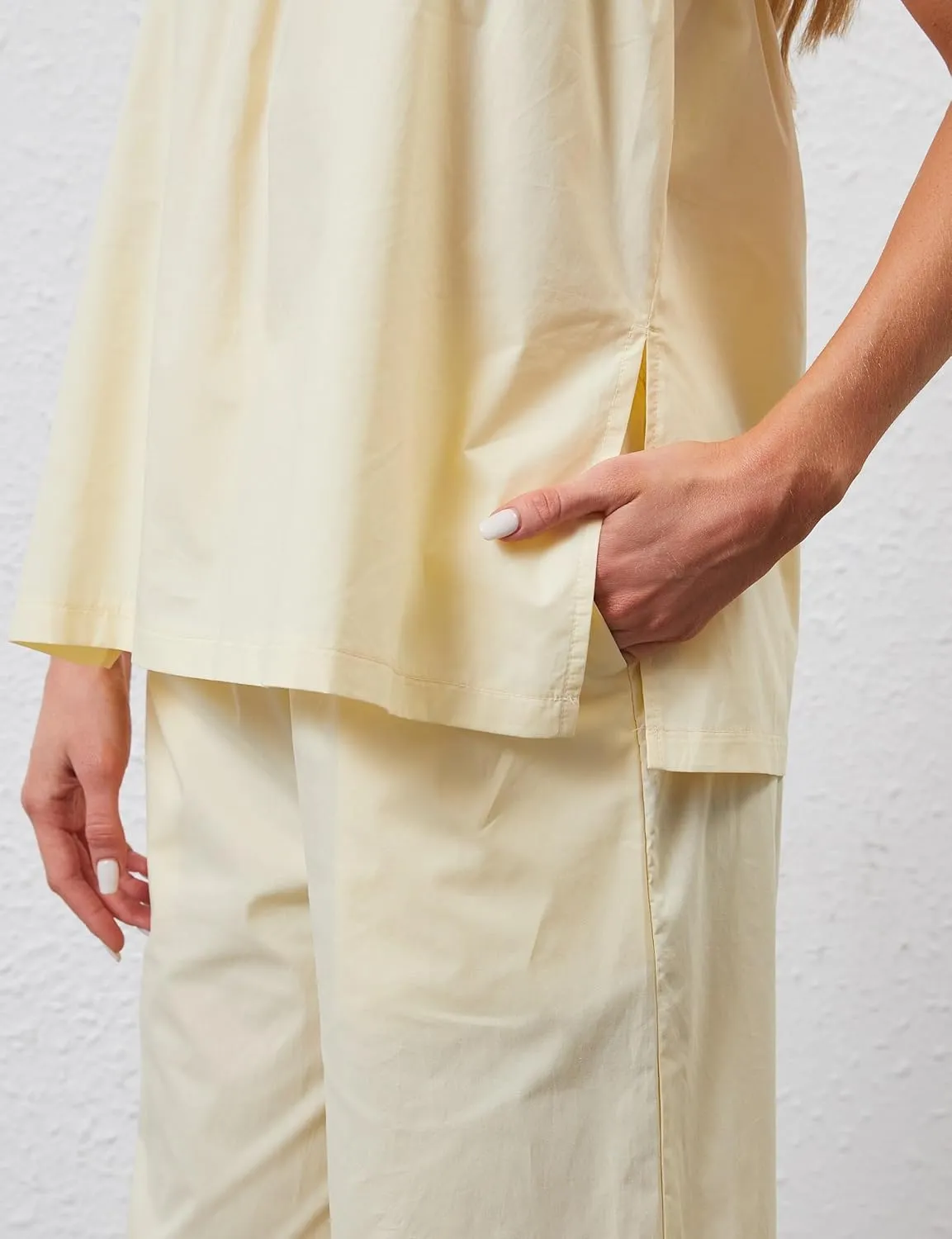Women Summer Outfits 2 Piece Set Strapless Tube Top and Wide Leg Pants lounge Set Relaxed Off Shoulder Top Pants Set